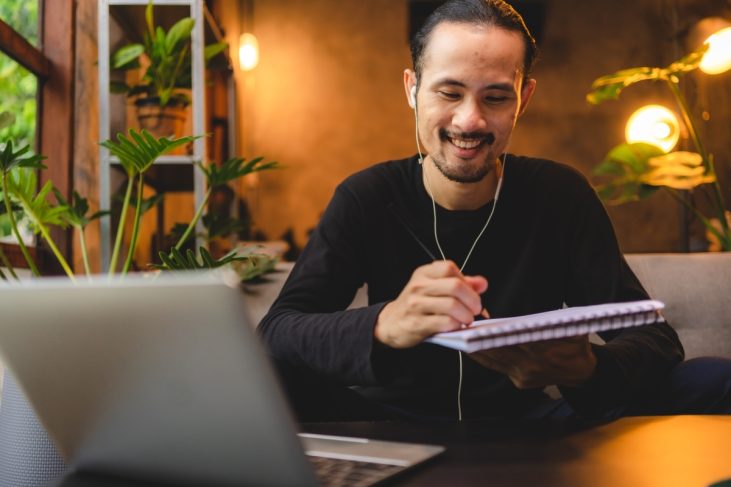 Optimized young business people working in cafes co working 2022 12 16 02 58 21 utc
