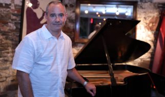 Greg murphy at piano 2