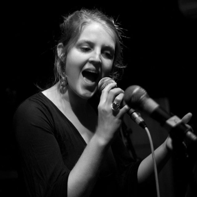 Lauren Kinsella 4